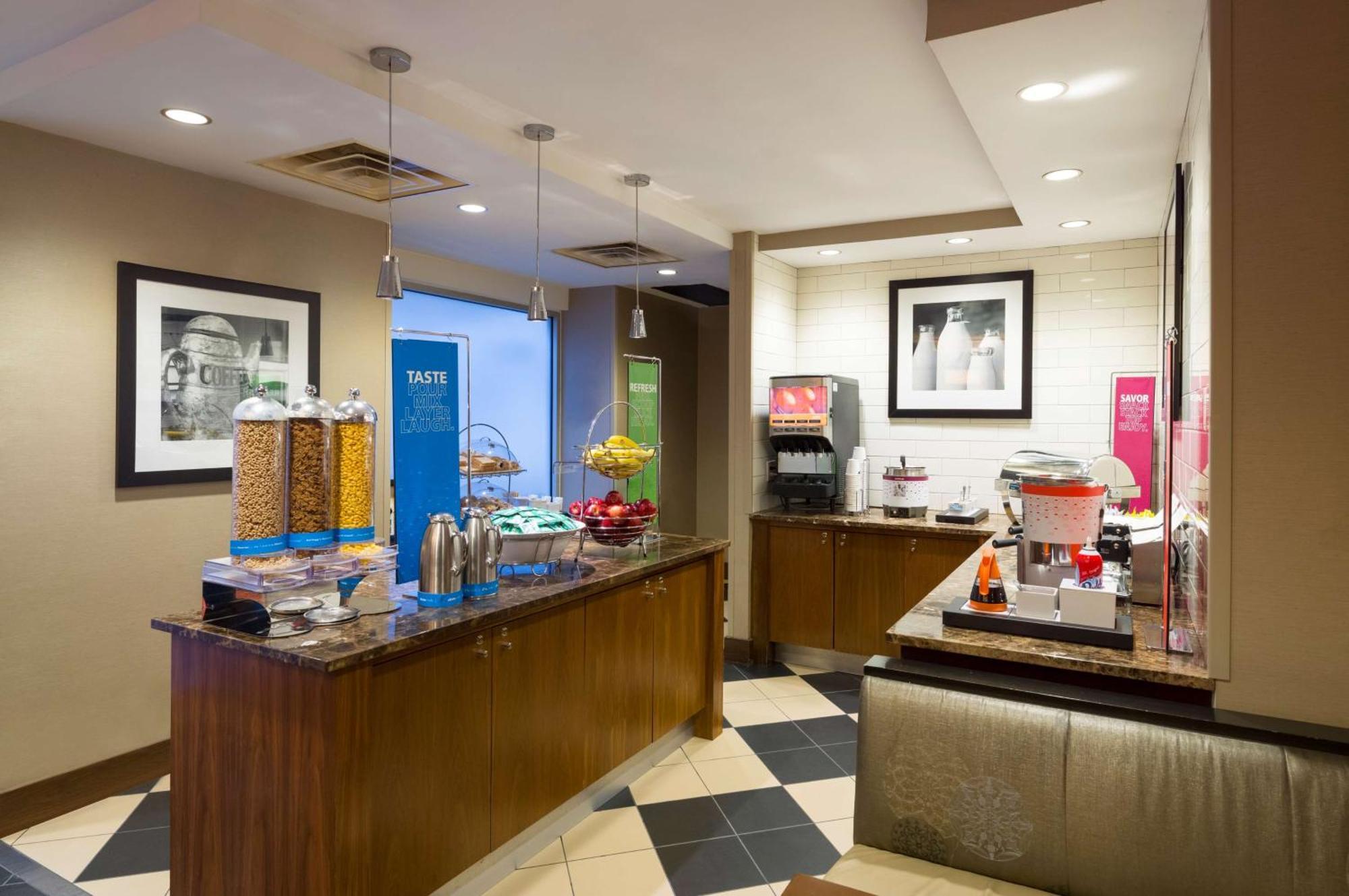 Hampton Inn Manhattan Chelsea New York Dış mekan fotoğraf